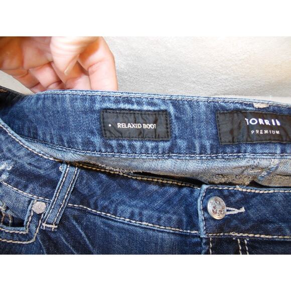 Torrid Womens 45x30.5 Relaxed Boot Cut Stretch Jeans - Picture 10 of 16